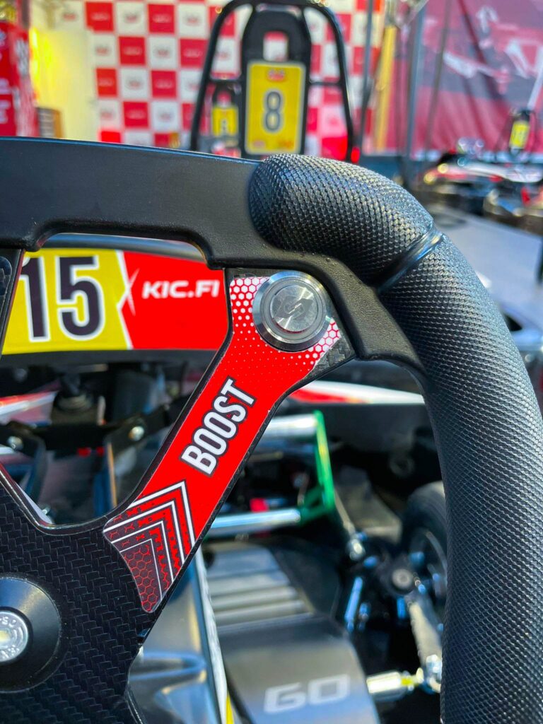 Kartin ratti ja Boost-painike